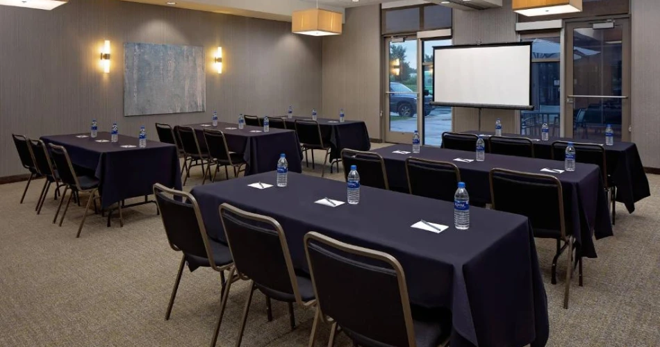 Cheer for the Packers, Stay in Style: Hotels Near Lambeau Field