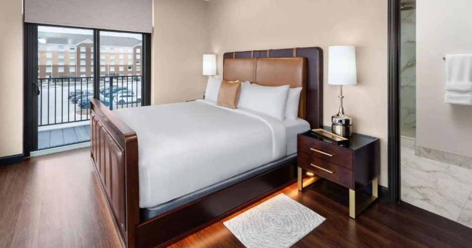 Cheer for the Packers, Stay in Style: Hotels Near Lambeau Field