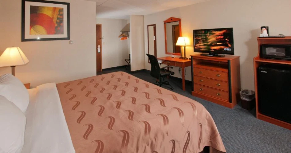 Cheer for the Packers, Stay in Style: Hotels Near Lambeau Field