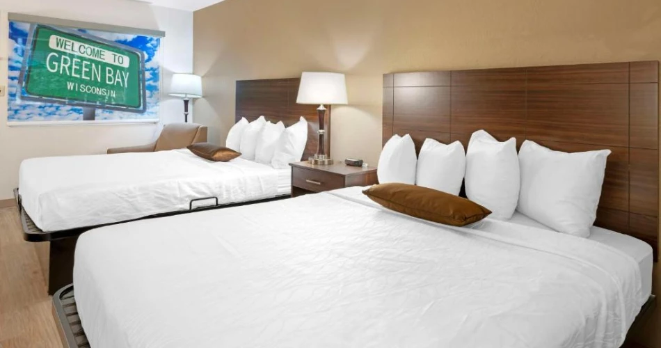 Touchdown Stays: Top Hotels Near Lambeau Field for Packers Fans
