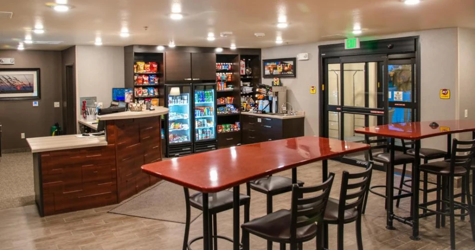 Touchdown Stays: Top Hotels Near Lambeau Field for Packers Fans
