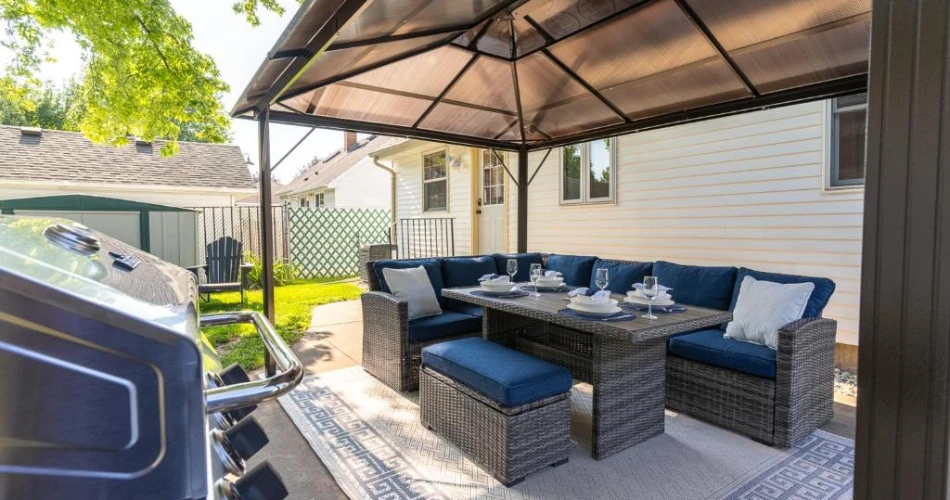 Touchdown Stays: Discover Top Hotels Near Lambeau Field
